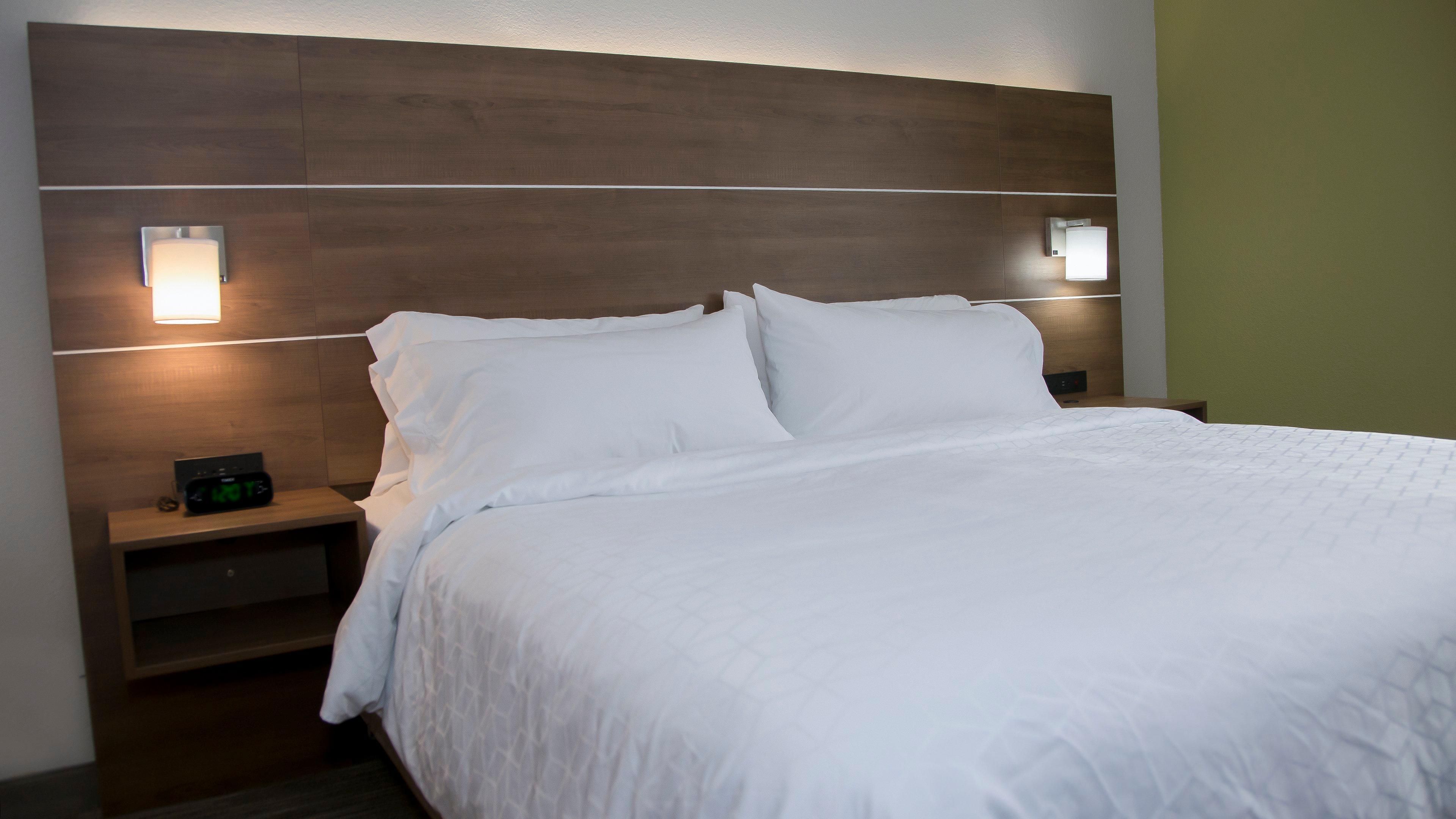 Holiday Inn Express & Suites Colorado Springs North By Ihg Exterior photo