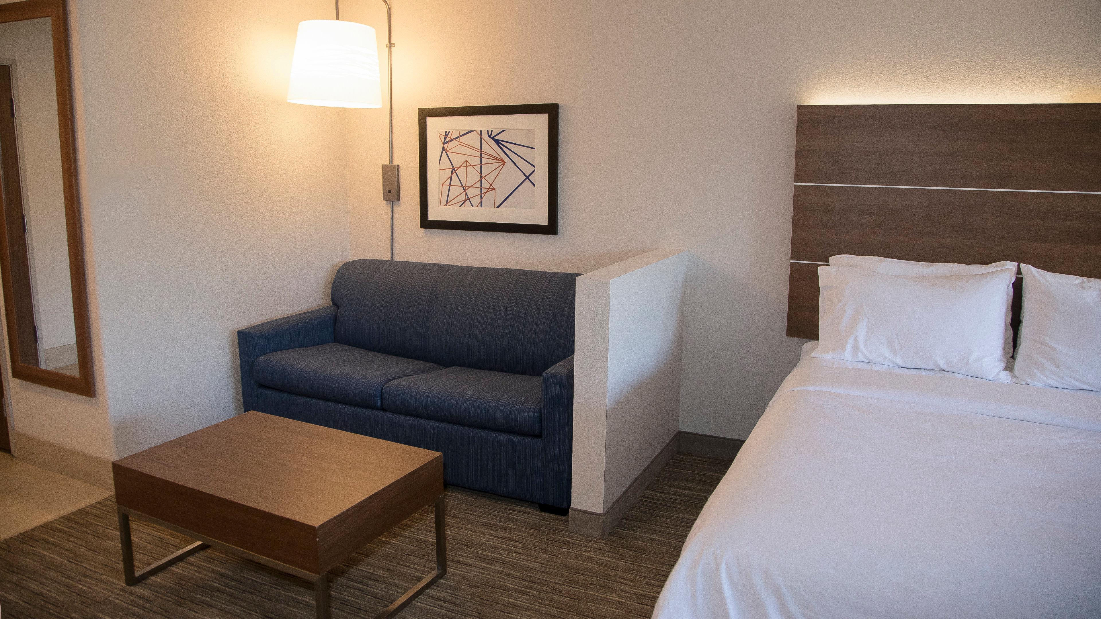 Holiday Inn Express & Suites Colorado Springs North By Ihg Exterior photo