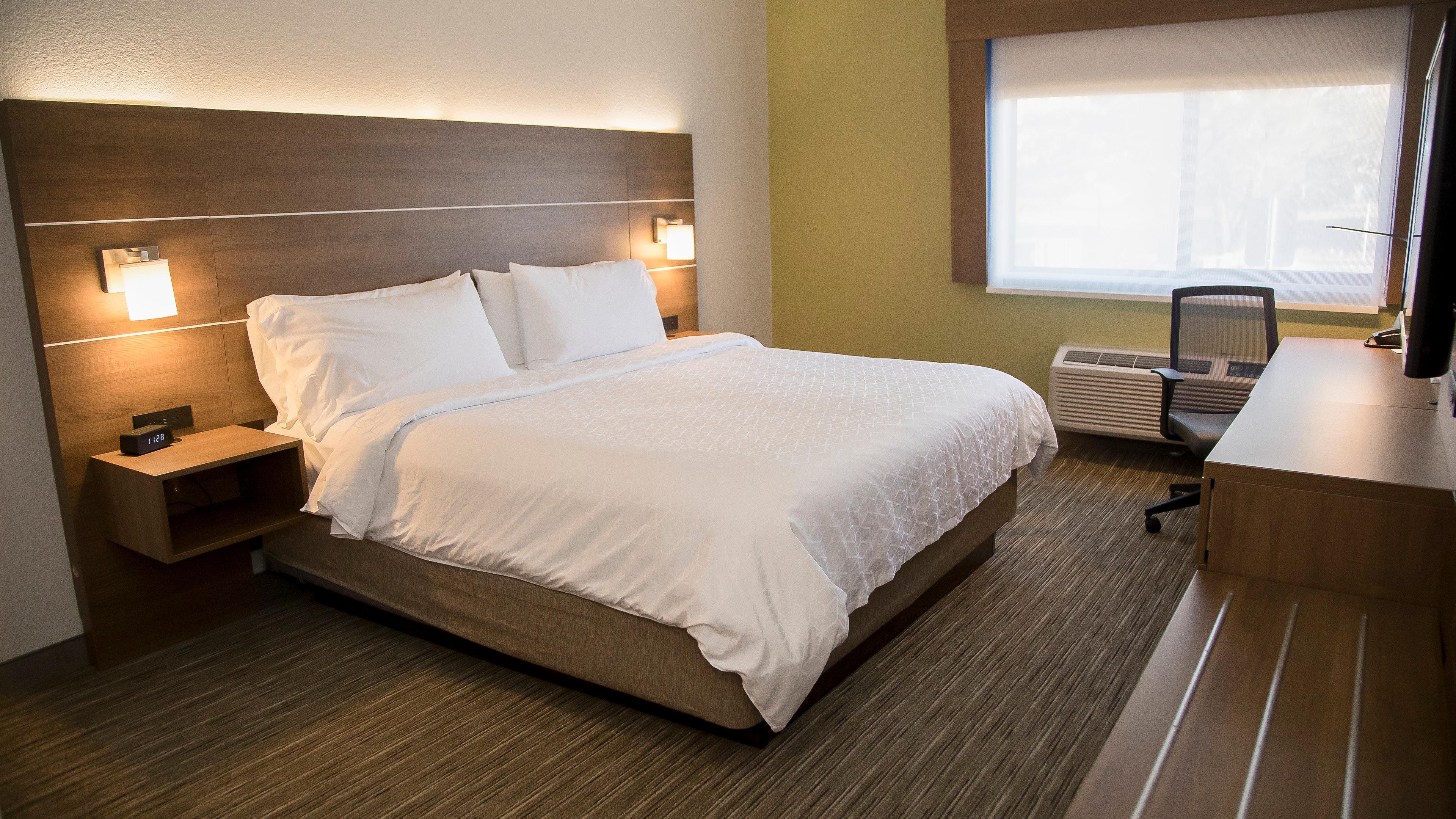 Holiday Inn Express & Suites Colorado Springs North By Ihg Exterior photo