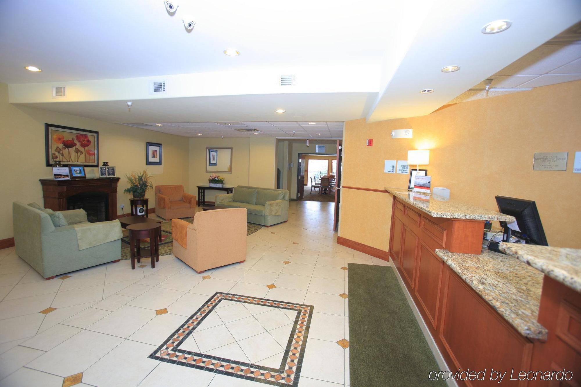 Holiday Inn Express & Suites Colorado Springs North By Ihg Exterior photo